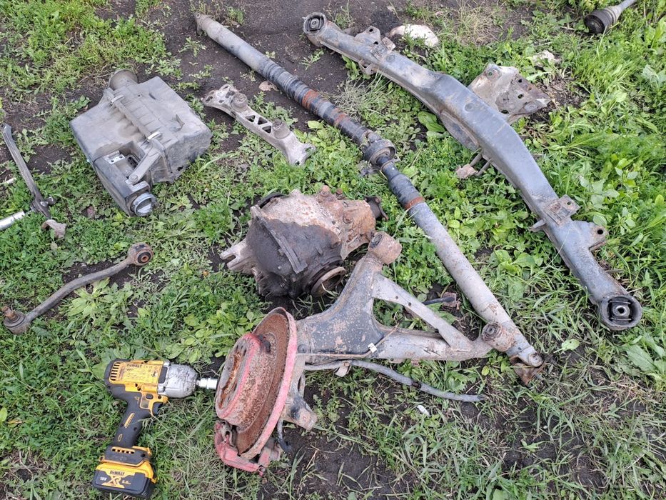 БМВ на запчасти.