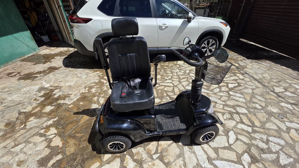 Акумулаторна инвалидна количка