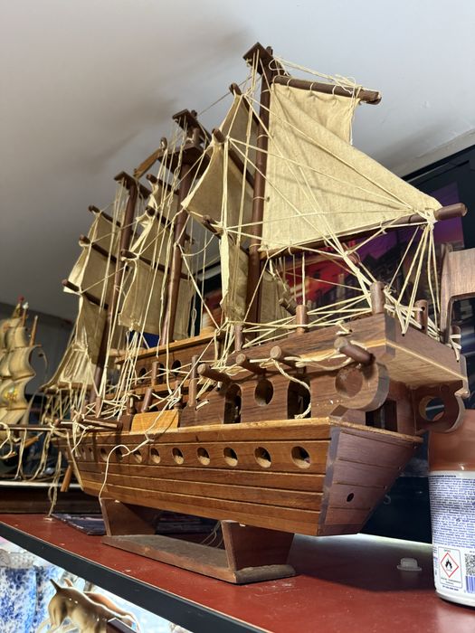 голям стар макет на кораб