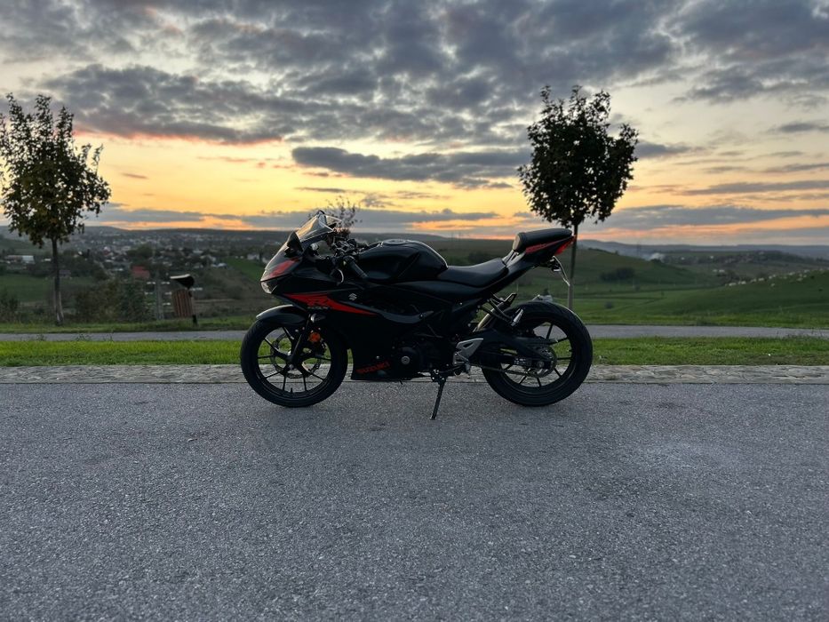 Vând suzuki gsx R 125 categoria A1