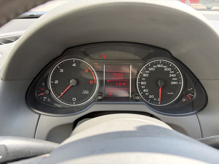 Vand Audi Q5  Quattro, An 2010 , 217000 km , Negru