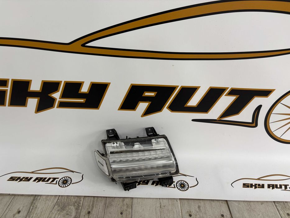 Lampa semnal led dreapta Jeep Wrangler dupa 2018 cod 55112884AG