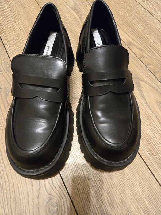 Дамски обувки Stradivarius