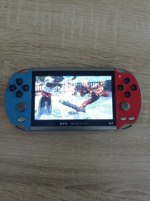 Есть MP5 Х7 Работает