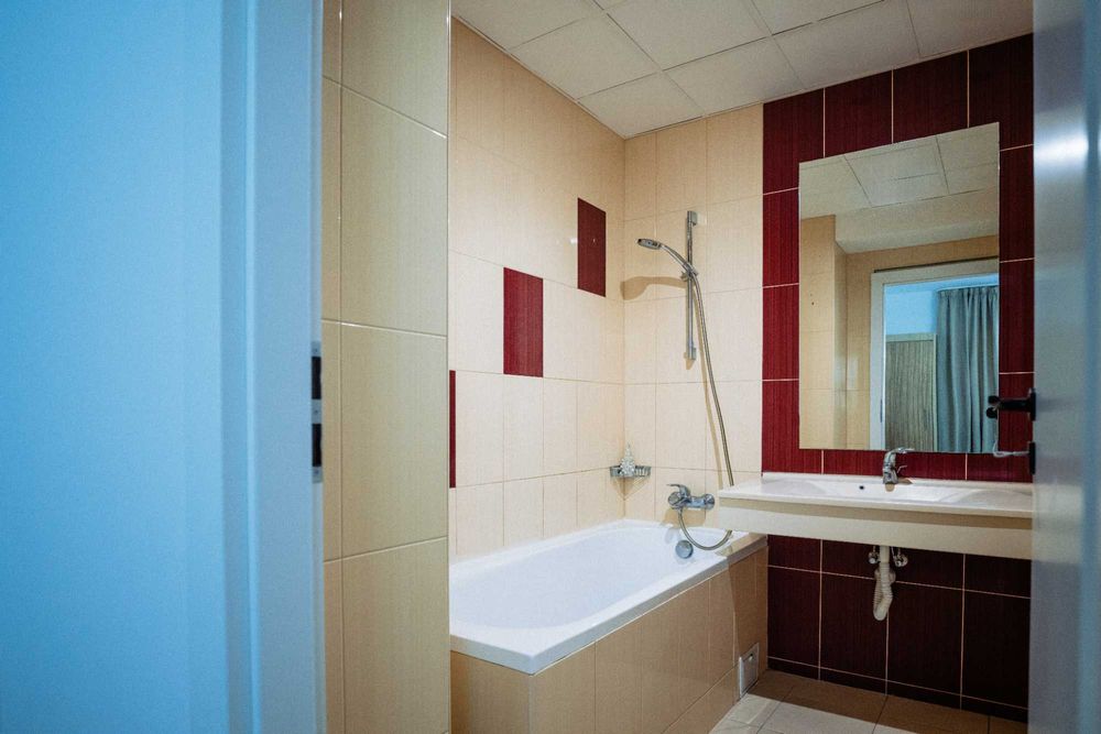 Inchiriez apartament 3 camere - RIN GRAND HOTEL - in hotel