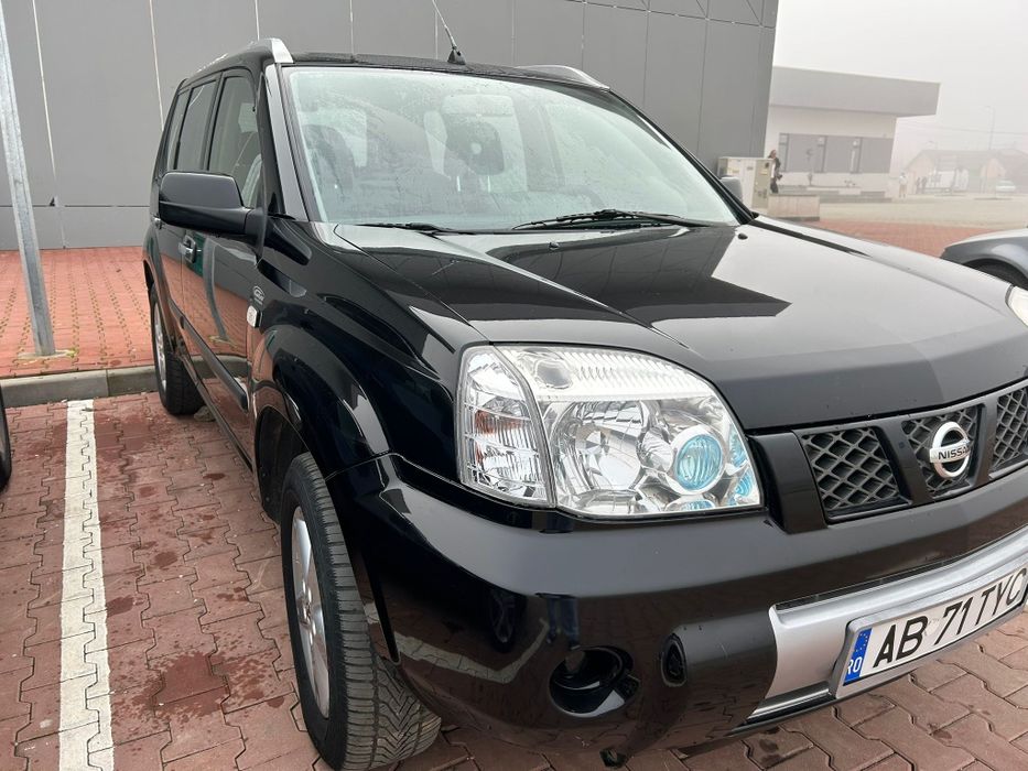 Nissan X-Trail An 2004 4x4 la Buton