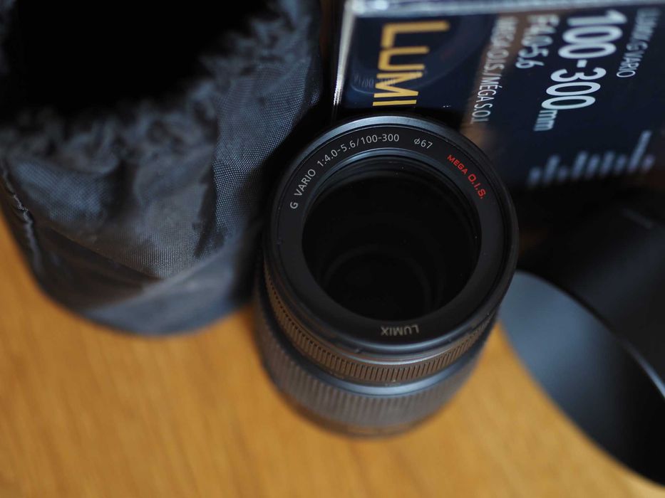 Panasonic Lumix G Vario 100-300mm F4.0-5.6 Mega O.I.S. (I/V1) MFT
