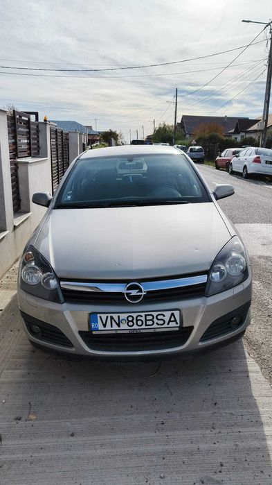Opel Astra H 2006 | 1.6 Benzina | 181.000 km | Stare foarte buna