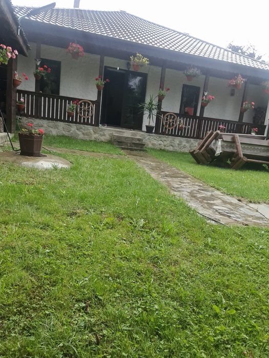 De vanzare casa de vacanta traditionala