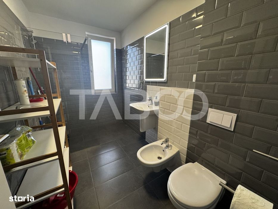 Apartament de vanzare cu 5 camere 2 parcari zona Brana Selimbar