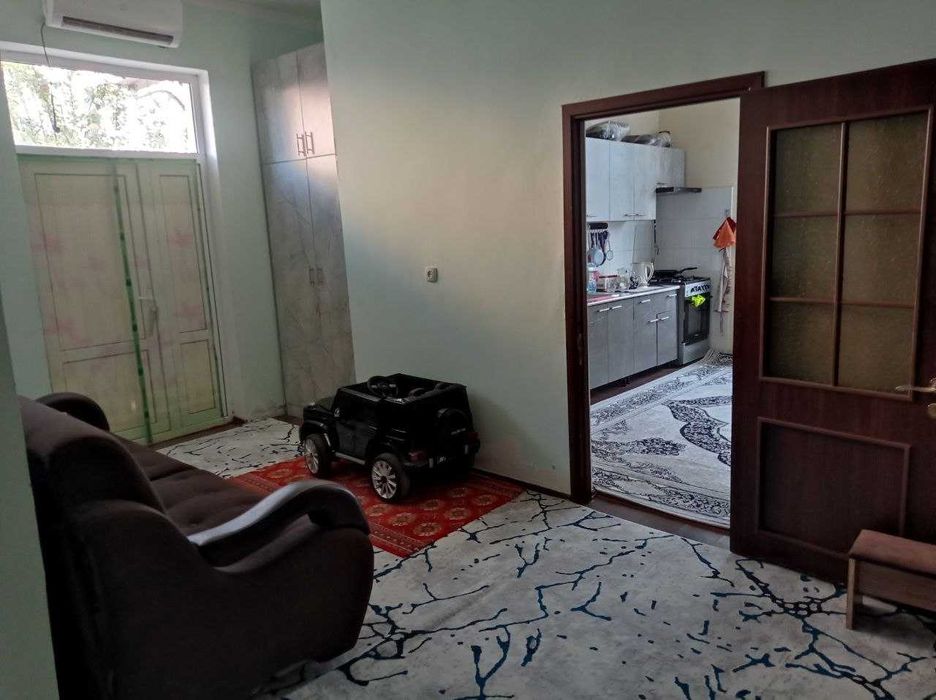 Ховли катедж сотилади 6 соток 5хонали