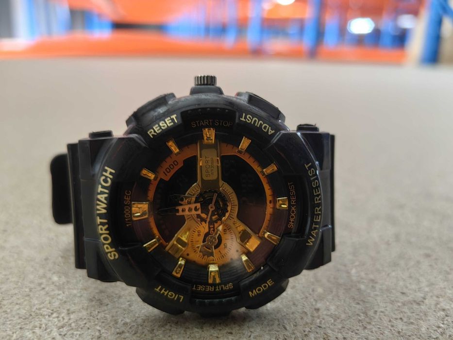 Мъжки спортен часовник