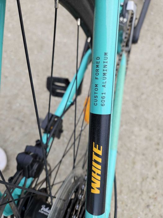 bicicleta WHITE AN2024 CA NOUA