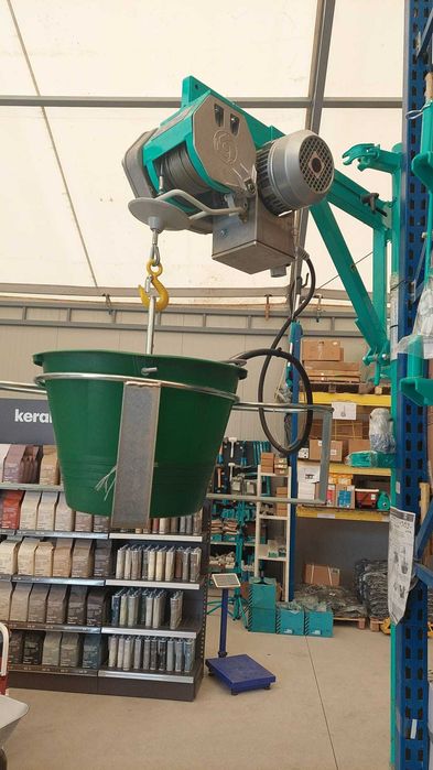 Roaba Orione profesionala cu carlig fabricata Italia, Elevator ETR200