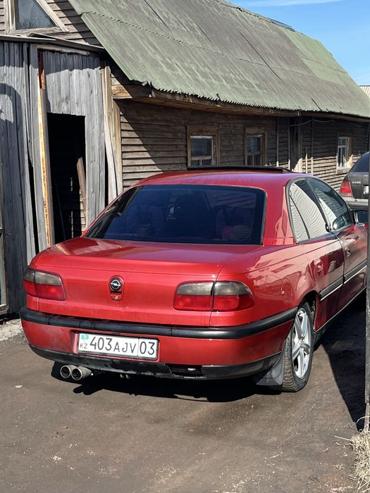 Opel omega B 1994
