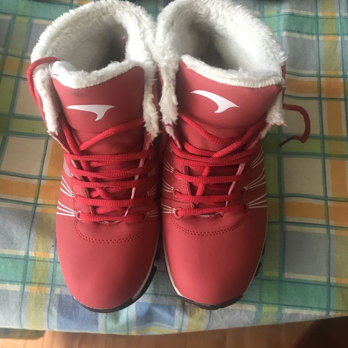 Adidasi ai ghete dama