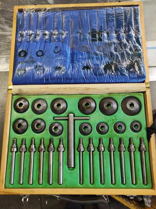 Нов металообработващ комплект