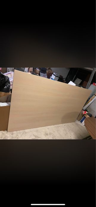 Masa mare cu blat bej