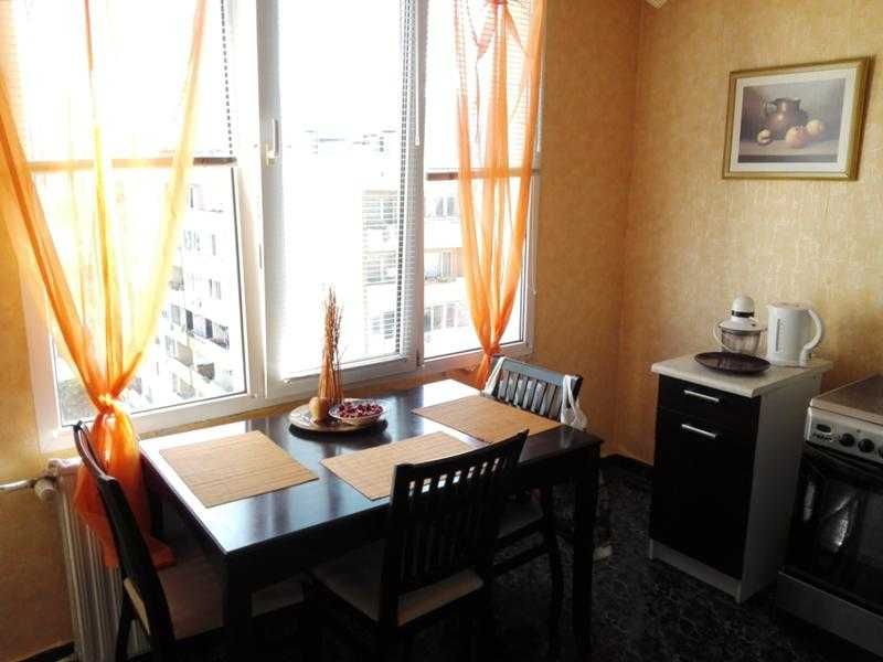 Дава се под наем Двустаен апартамент в София, Дружба 1 - 67 кв.м за 328.95 € - Снимка #2