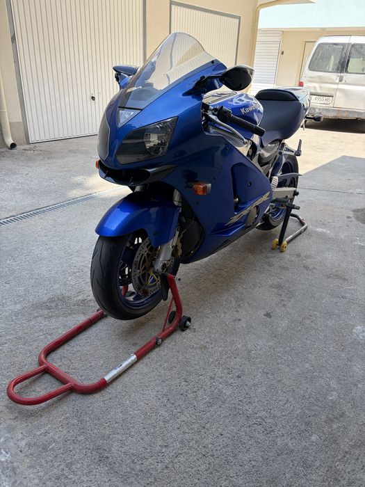 Kawasaki Ninja ZX-12R