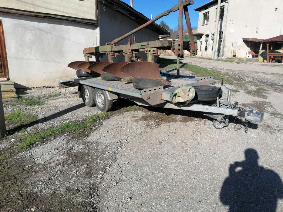 Продавам плуг 5х35