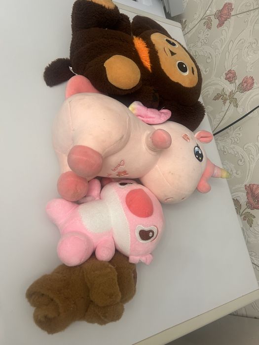 отдам бесплатно игрушки