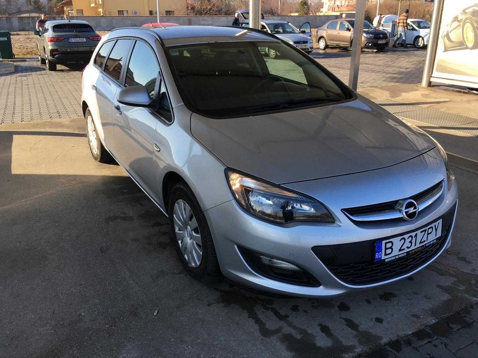 Opel Astra J Sports Tourer