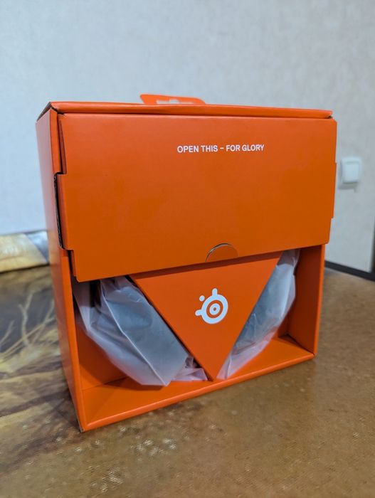 Продам беспроводные наушники SteelSeries