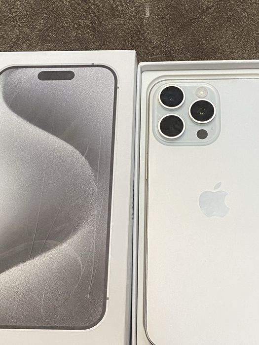 iPhone 15 Pro Max Белый