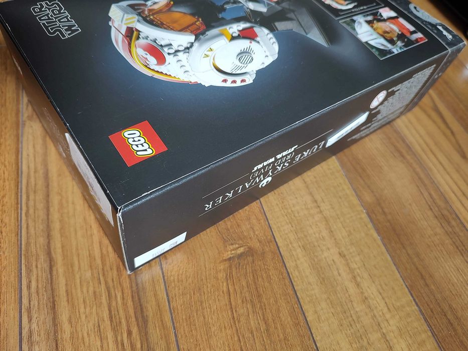 Lego 75327 Luke Skywalker Helmet (set original si sigilat)