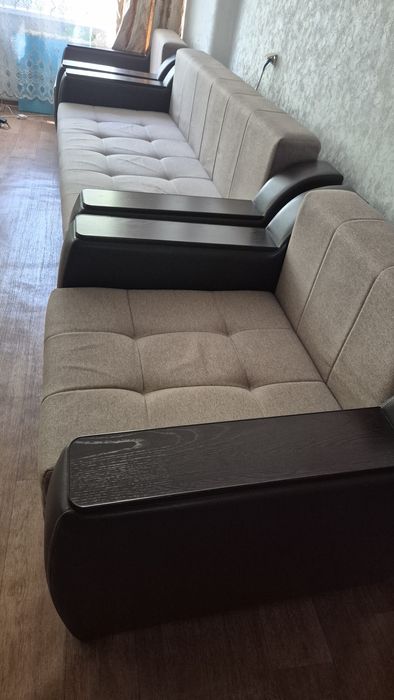 Диван с креслами