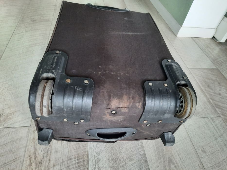 Чемодан размер L