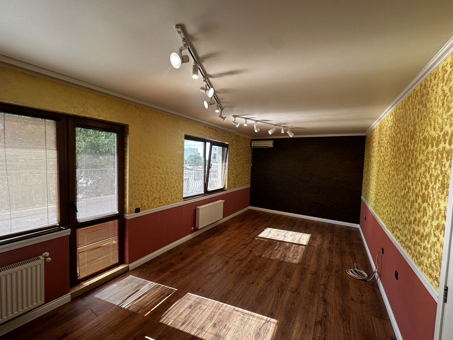 Продава се Двустаен апартамент в Русе, Здравец - 98 кв.м за 885 €/кв.м - Снимка #2