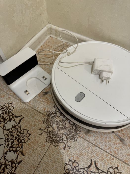 Продам робот пылесос