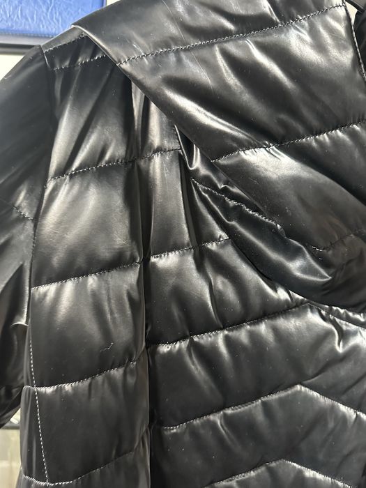 Продам зимнюю куртку размер М