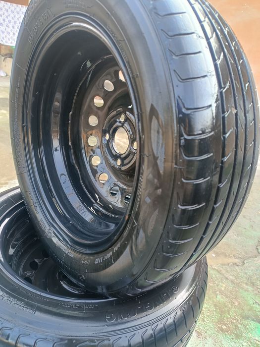 4 та Жентра балон