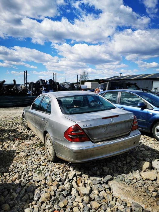 Dezmembrez Mercedes E-Class, V211, V212, motor 2200 si 3000 cmc
