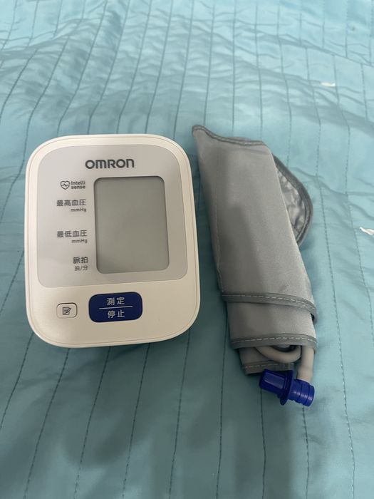 продается тонометр,   в упаковке не бу