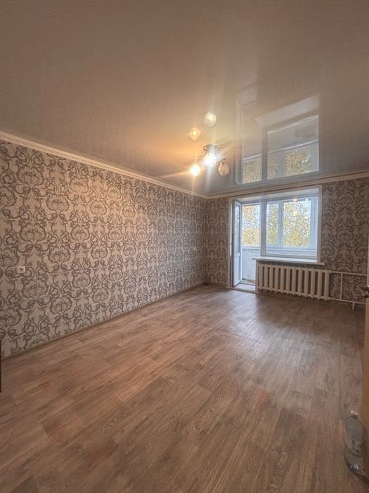 Продам 2 комн квартиру.Бэст
