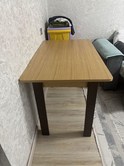 Продам новый стол. Самовывоз.