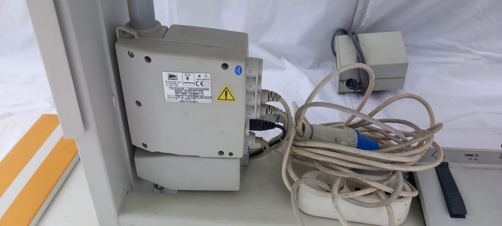Masă de examinare / tratament medicală electrică SCHMITZ Universal (Actuator Linak)
