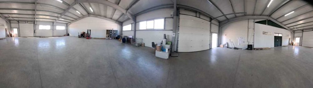 Dau în chirie spațiu comercial