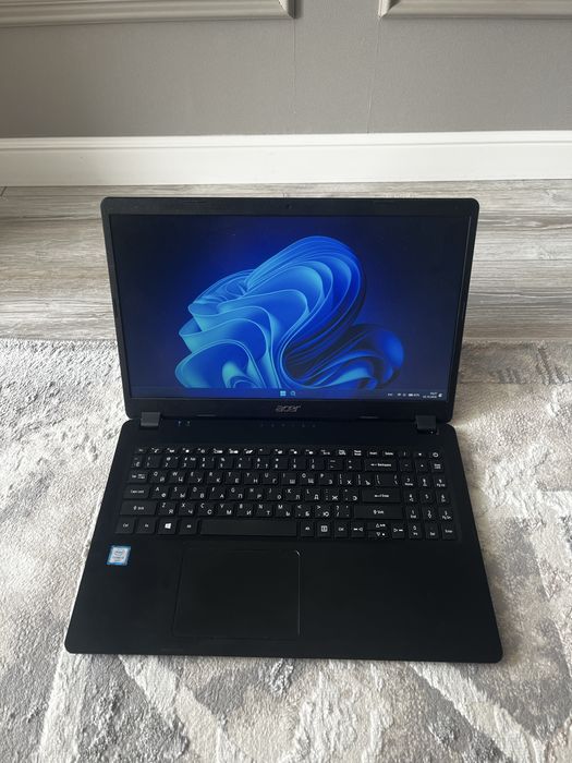 Ноутбук Acer 8/1000Гб