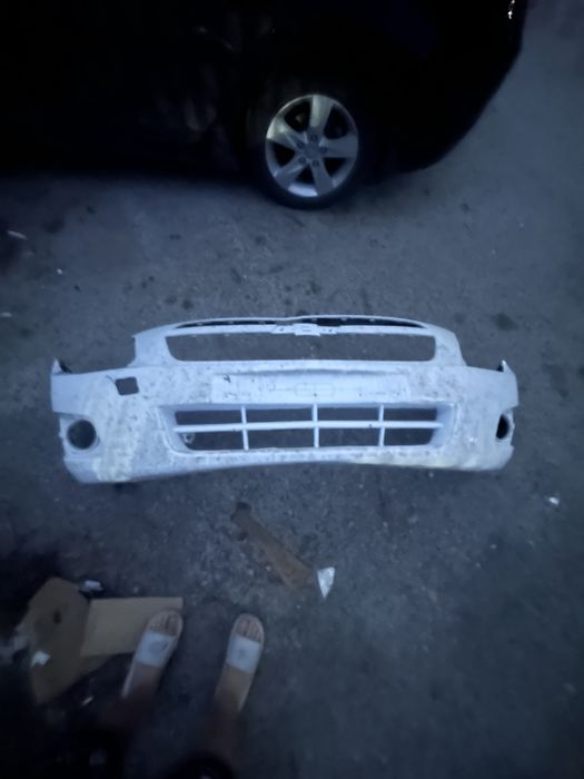 Продам бампер кобальт