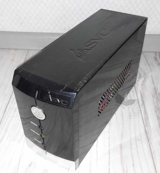 Продам ИБП SVC1000F рабочий