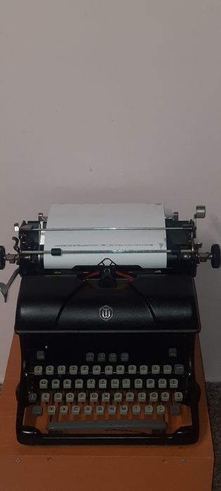 Mașină de scris Torpedo 1952 impecabilă