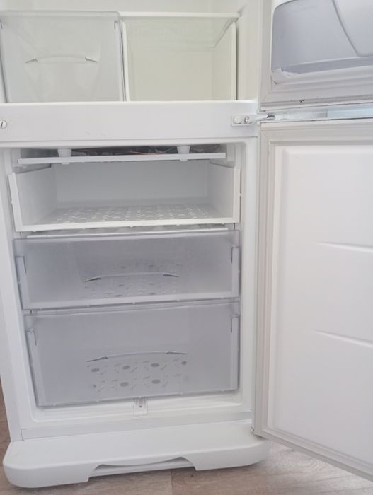 Продам холодильник Бирюса