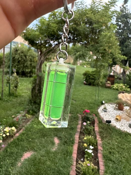 Функционален ключодържател нивелир