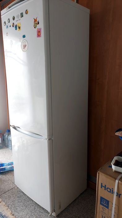 Холодильник INDESIT