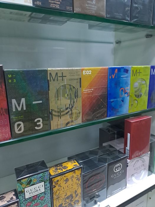 Escentric Molecules Escentric 02